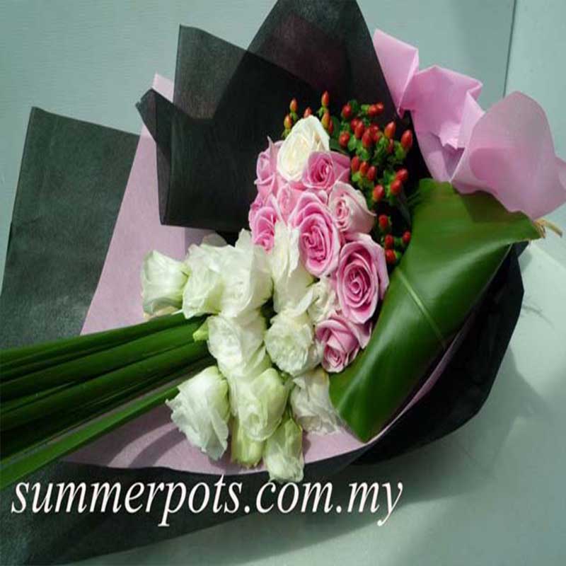 Eustoma Bouquet 243