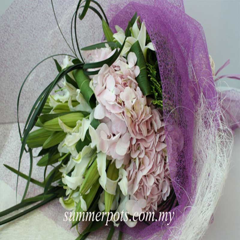 Casablanca Lily Bouquet 171