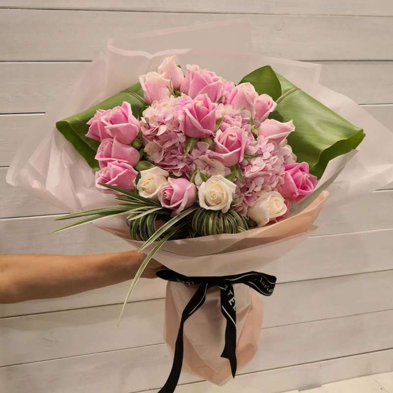 Hydrangea Bouquet 384
