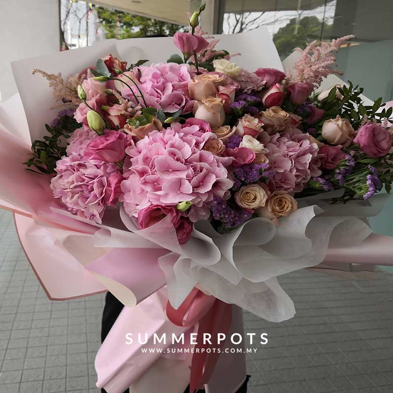 Hydrangeas Bouquet 471
