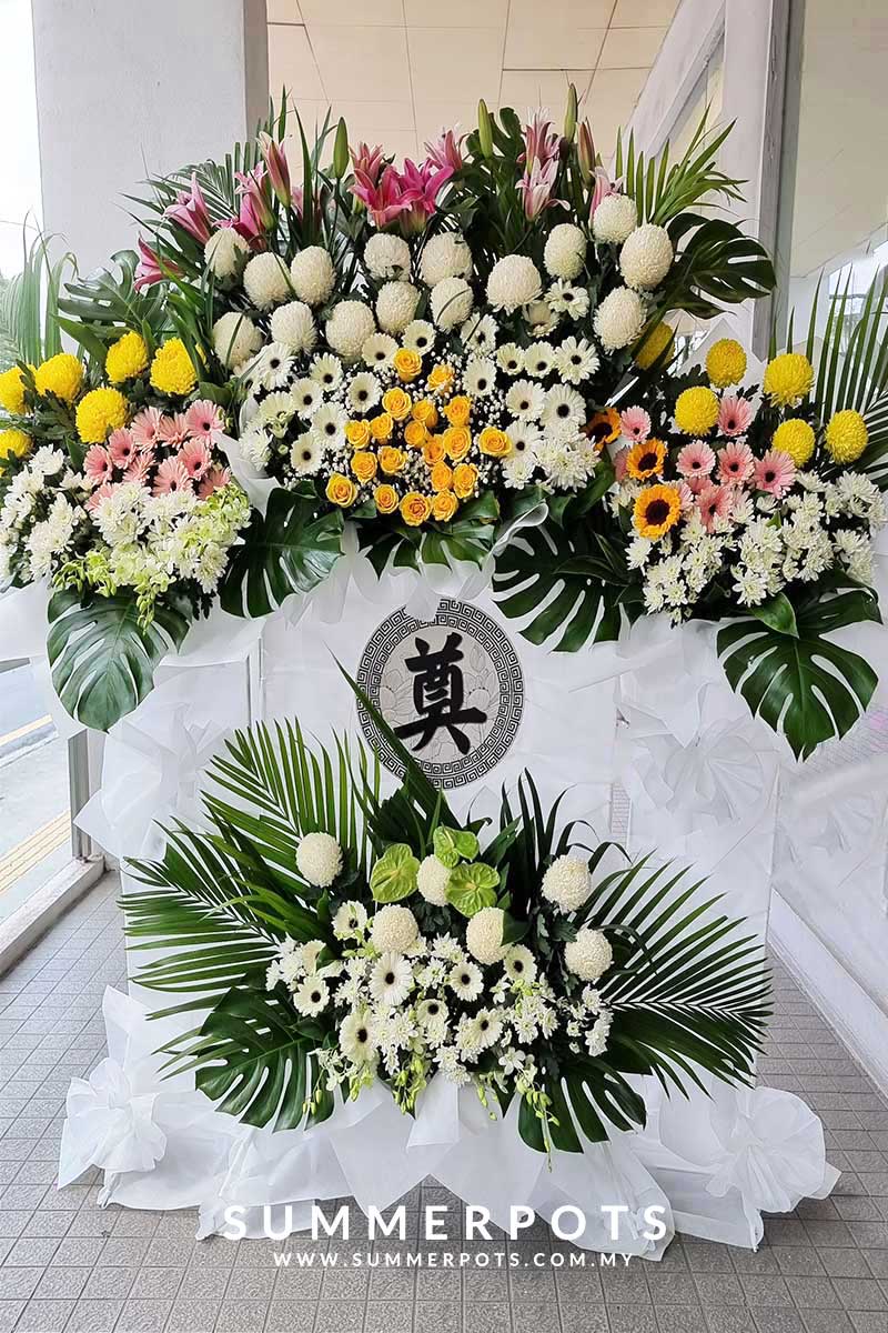 Condolence Stand 239